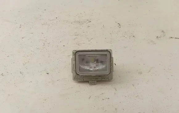 Mercedes-Benz C W205 Number plate light A0999067000