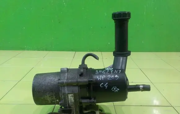Citroen C4 II Power steering pump 29011446A