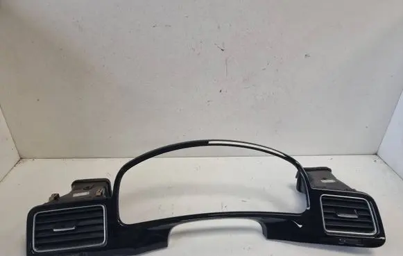 Volkswagen Touareg II Dashboard trim 7P1857189B 67094101