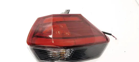 Nissan X-Trail T32 Rear/tail lights