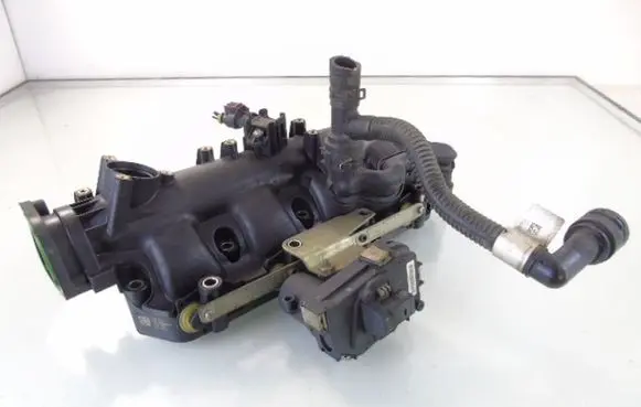 Opel Astra J Intake manifold 55571993