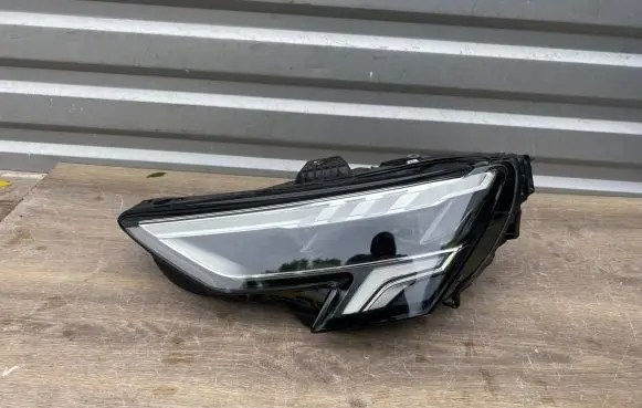Audi A3 8Y Headlight/headlamp 8Y0941033 90193987 8V0941033