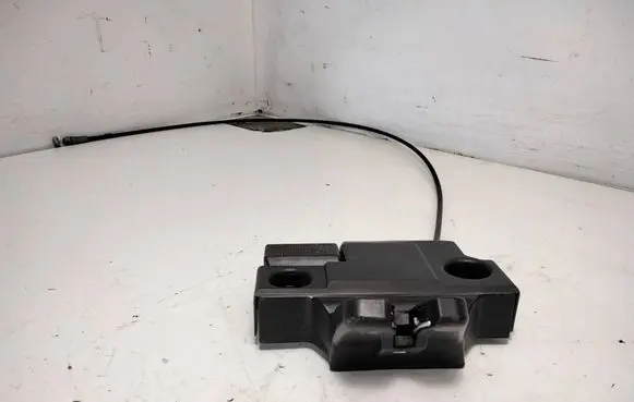 Lexus IS 220D-250-350 Tailgate/trunk/boot lock/catch/latch 05Y21A