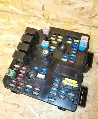 Opel Antara Fuse module 95142064 2064U