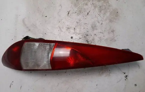 Ford Mondeo Mk III Rear/tail lights 1828926