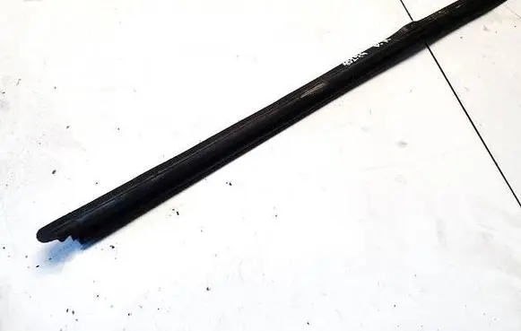 Opel Insignia A Rubber seal front coupe door 