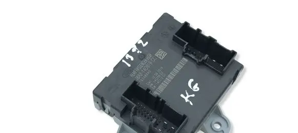 Land Rover Evoque II Door control unit/module 10336940