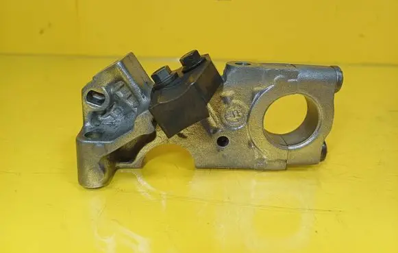 Peugeot 207 Camshaft holder 