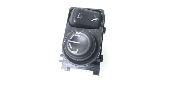 Nissan Qashqai Wing mirror switch