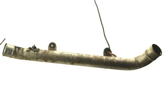 Volkswagen Touareg I Engine coolant pipe/hose