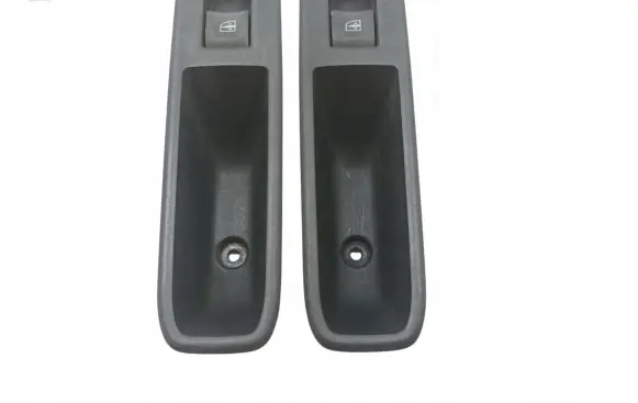 Dacia Duster II Quarter vent window switch 829606755R