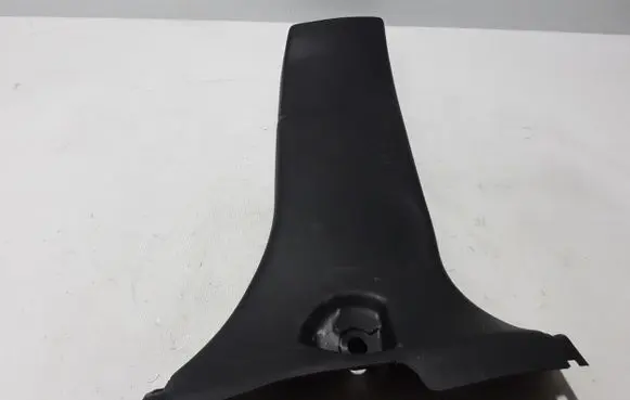 (B) pillar trim (bottom)