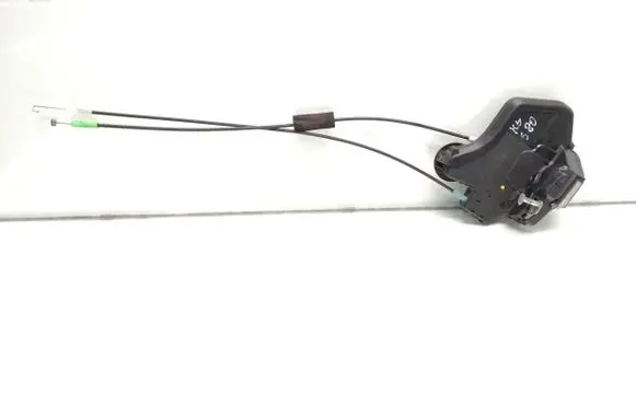 Suzuki Grand Vitara II Rear door lock 60915115