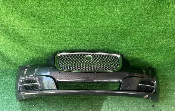 Jaguar XJ X351 Front bumper