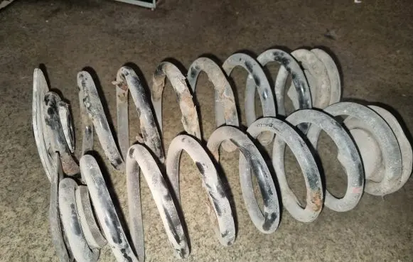 BMW 5 E39 Rear coil spring
