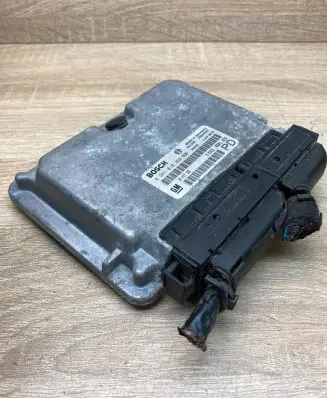 Opel Zafira A Engine control unit/module ECU 24417169 0281010268 WithPlug