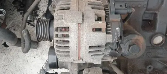 Volkswagen Fox Generator/alternator 037903025M 0124325013