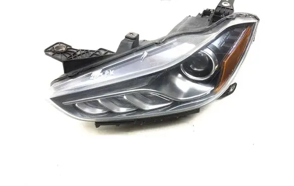 Maserati Ghibli Headlight/headlamp 670005475