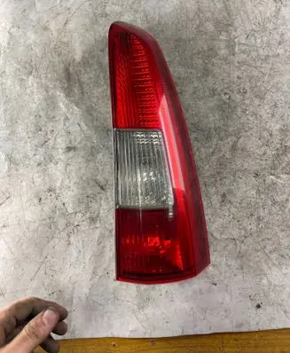 Volvo V70 Rear/tail lights 9154494