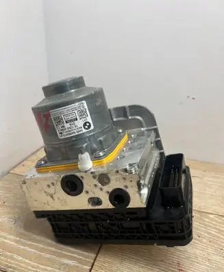 BMW 7 G70 ABS Pump 5A8B0F0