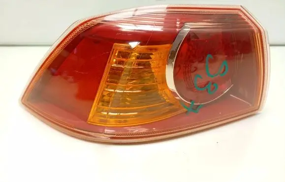 Mitsubishi Lancer VIII Rear/tail lights P5613