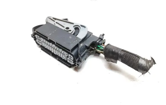 Renault Trafic III (X82) ABS module connector plug 