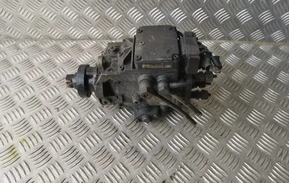 Opel Zafira A Fuel injection high pressure pump 0470504011 09158202 0281001740