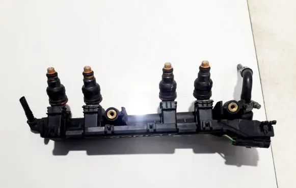Renault Twingo I Fuel main line pipe 7700870914