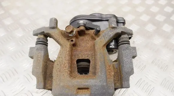Lexus ES 250 - 300 - 330 Rear brake caliper 4783033270 4782110030 4631033010
