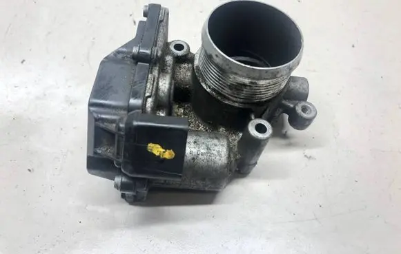Volkswagen Tiguan Throttle valve 03L128063E A2C53338105