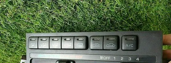 Mazda 323 F Climate control unit 43388499