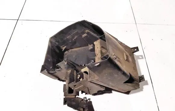 Citroen C4 I Picasso Fuse box cover 9658447380