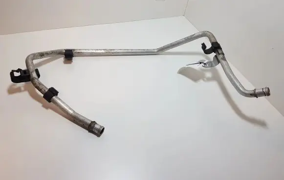 Volkswagen Touareg II Engine coolant pipe/hose 7P0819925C