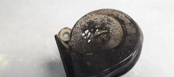 BMW 5 E39 Horn signal e901157