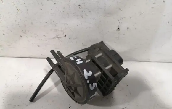 Audi A6 S6 C4 4A Turbo solenoid valve 357906283 4534375 4522371