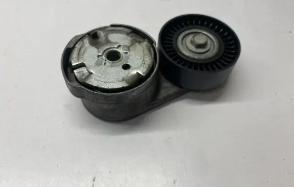 Dodge Challenger Generator/alternator belt tensioner 05184617