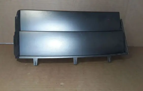 Land Rover Range Rover Sport L320 Fender grill 51137026899
