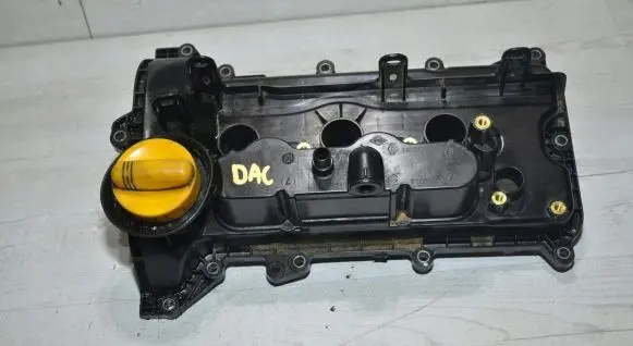 Dacia Duster II Rocker cam cover 132657586R