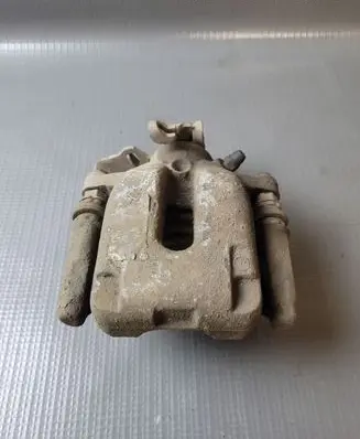 Peugeot 208 Rear brake caliper