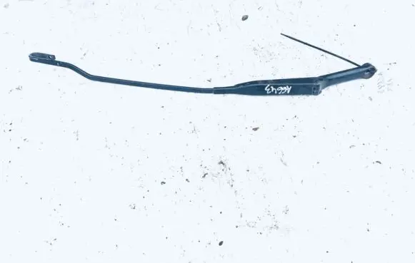 Audi A4 S4 B5 8D Front wiper blade arm 8d1955408a