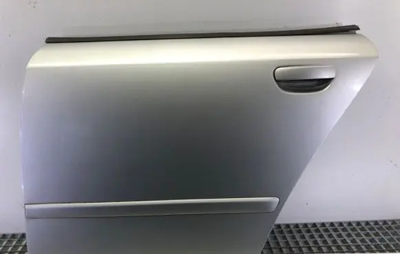 Rear door