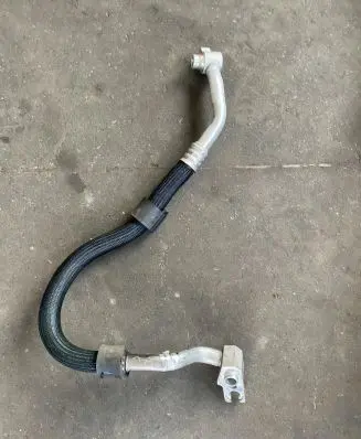 Maserati Levante Air conditioning (A/C) pipe/hose 670033075