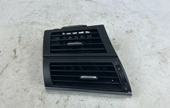 BMW X5 E70 Dashboard side air vent grill/cover trim 9227767