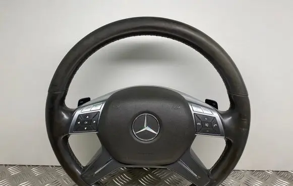 Mercedes-Benz GL X166 Steering wheel A1664600303 1668600002 A1668600002