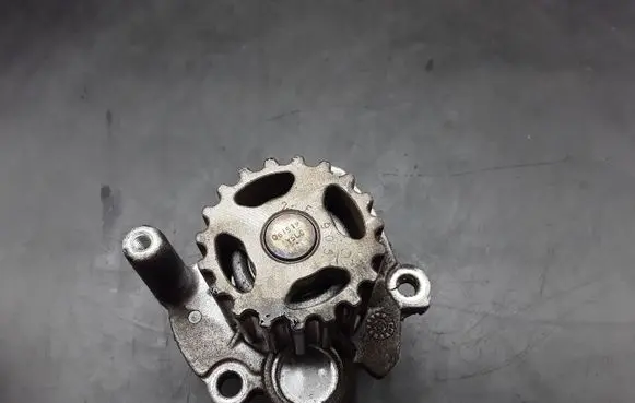 Volkswagen Touran I Water pump 061519 061519Y5LC