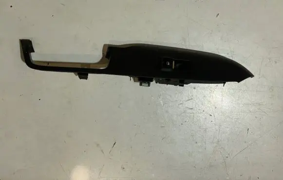 Ford Mustang VI Electric window control switch FR3B14528A