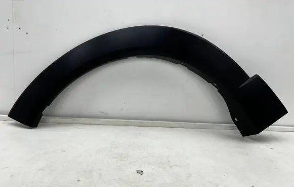 Mazda CX-30 Front arch trim DFR551W31