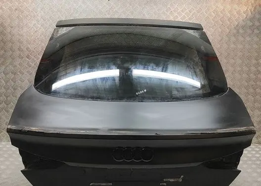 Audi A5 Tailgate/trunk/boot lid 8W8827025C