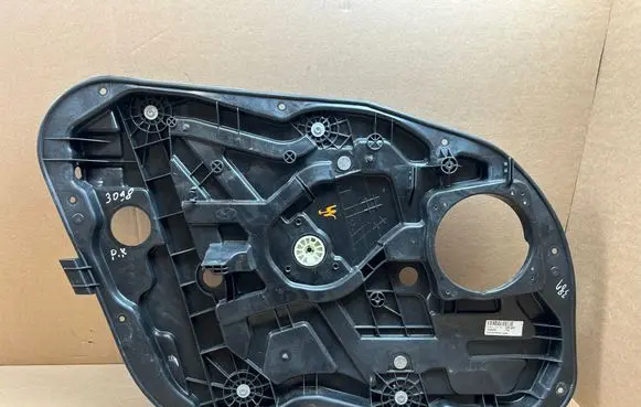 Hyundai i40 Front window lifting mechanism without motor 813103Z000