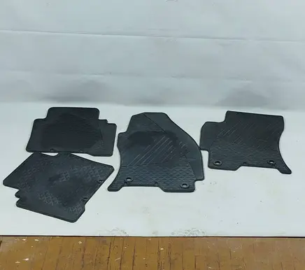 Ford Mondeo Mk III Car floor mat set 1s7ja13010fa 1s7ja13065aa